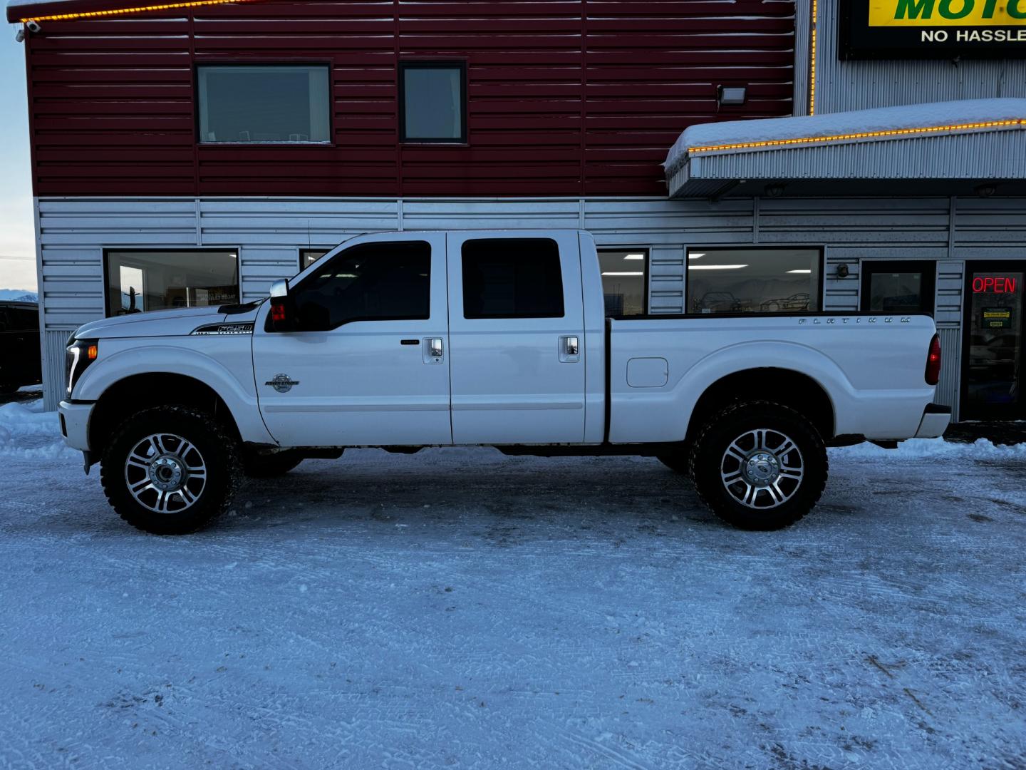 2015 White /Black Leather Ford F-250 SD Platinum Crew Cab 4WD (1FT7W2BT3FE) with an 6.7L V8 OHV 16V DIESEL engine, 6-Speed Automatic transmission, located at 1960 Industrial Drive, Wasilla, 99654, (907) 274-2277, 61.573475, -149.400146 - All the power and comfort you need to haul whatever you want and in style. This Platinum edition is the top of the line with all the creature comforts you could expect from luxury vehicle - Photo#0